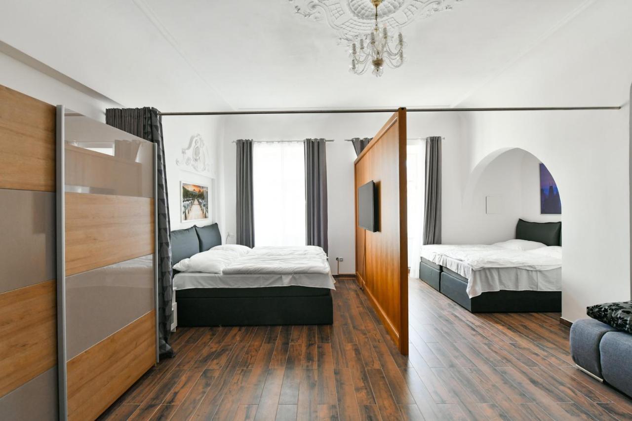 Apartmany Na Namesti 85 Jindrichuv Hradec Exterior photo