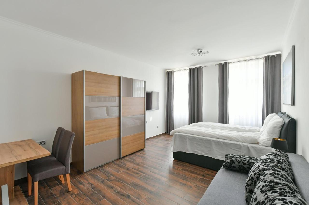 Apartmany Na Namesti 85 Jindrichuv Hradec Exterior photo